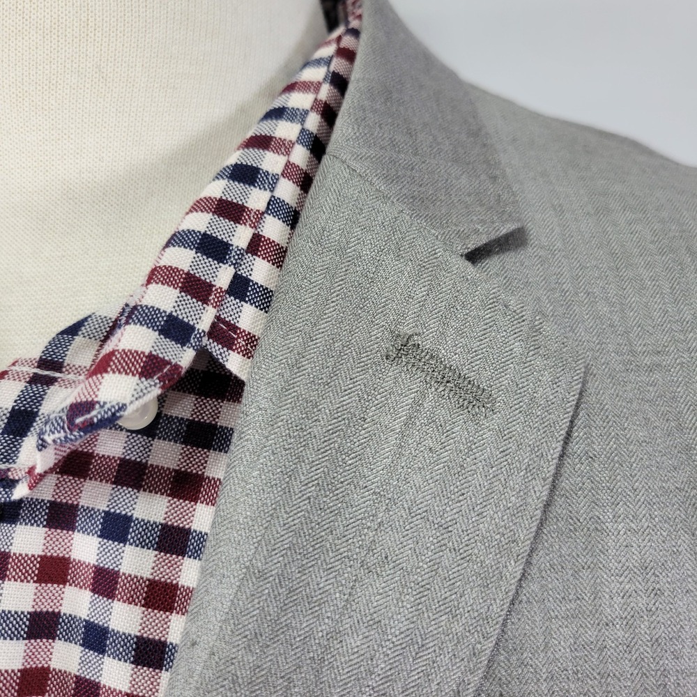 Perry Ellis Men's Sport Coat Blazer Two Button Gray Herringbone Poly Blend 44R - Picture 10 of 15